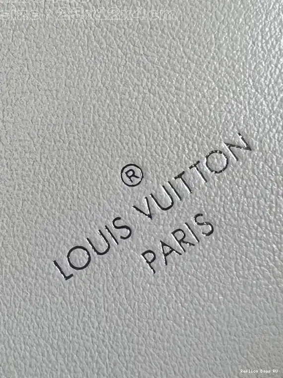 Cheap Trunk-23*12*4CM Louis Vuitton Slim 0611